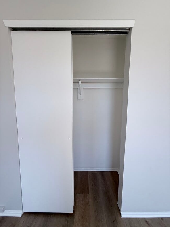 Building Photo - 171 Scobee Ln