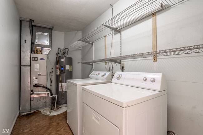 Building Photo - 9653 Aberdeen Ct