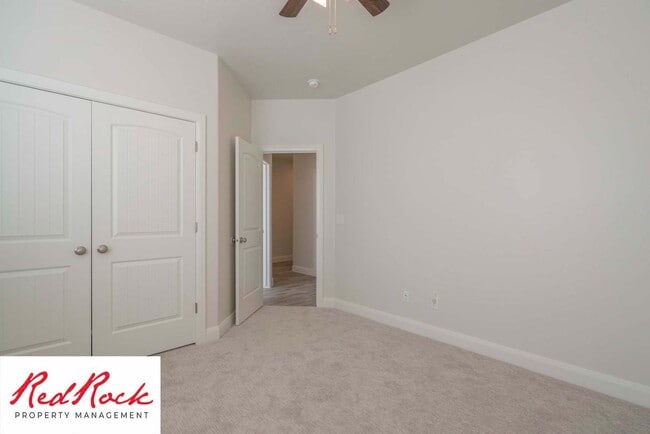 Building Photo - Single Family Home in Hurricane with an attached Casita!