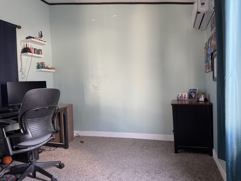 Building Photo - 1538 W 990 S
