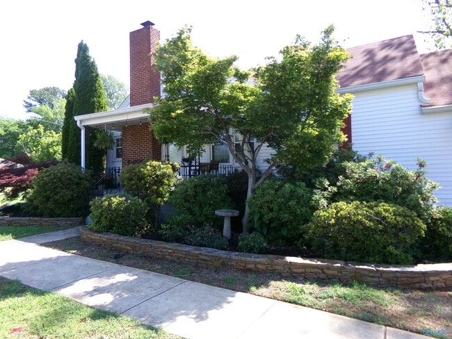 Building Photo - 409 Marsheutz Ave SW