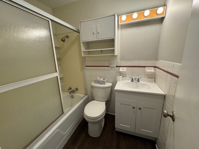 Building Photo - 1006 N 12th St