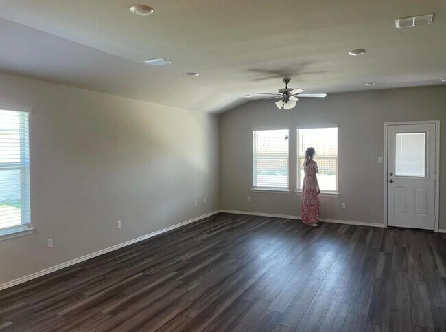 Building Photo - 3104 Sherco Rd