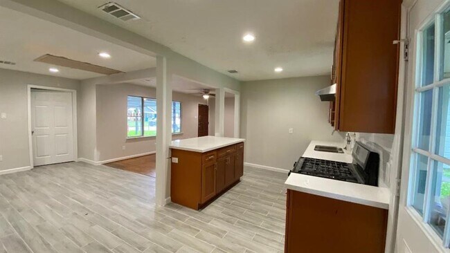 Primary Photo - 2406 Rosemead Dr