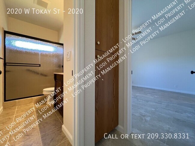 Building Photo - 2020 W Tokay St