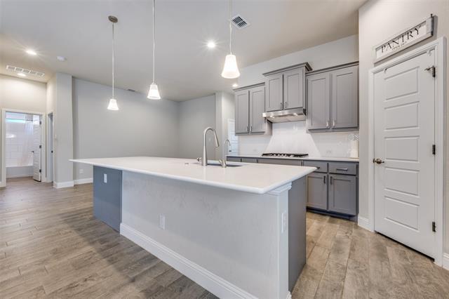 Building Photo - 2216 Toucan Dr