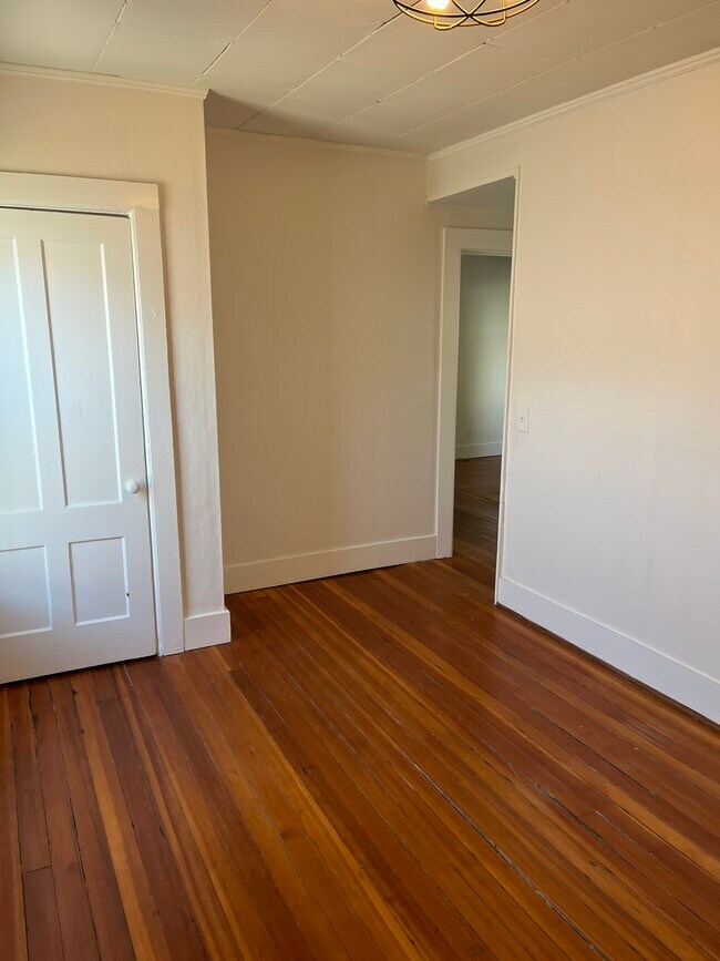 Building Photo - 9 Summer St