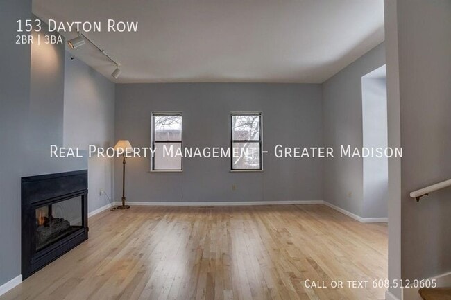 Building Photo - 153 Dayton Row