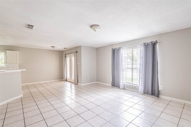 Building Photo - 5134 Cotter Ln