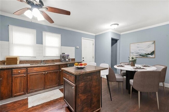 Building Photo - 360 Betsy Ave SW