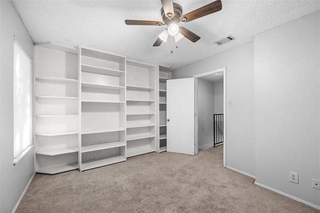 Building Photo - 601 Carriagehouse Ln