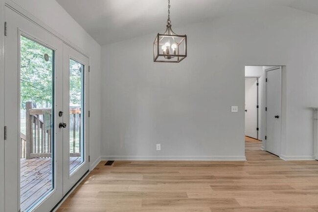 Building Photo - FOR RENT in Goodlettsville - Beautiful Renovation!