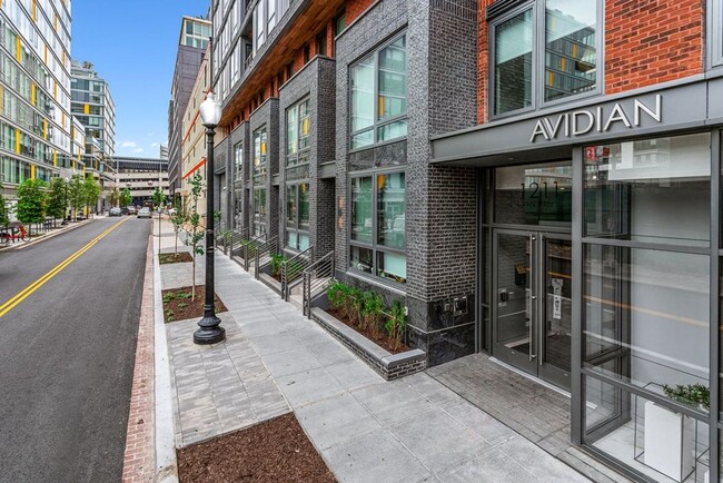 Building Photo - Navy Yard Luxury 1 Bedroom Condo at the Av...