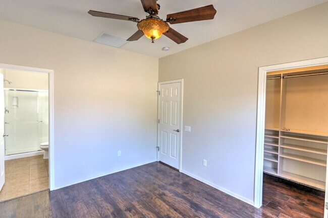 Building Photo - Rancho Sahuarita