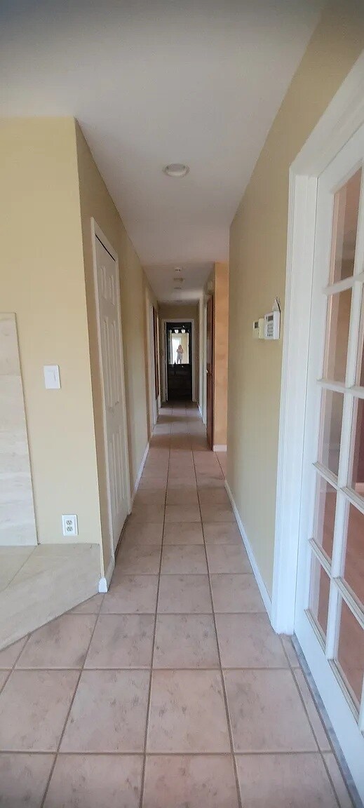 Building Photo - 4120 Cristobal Way