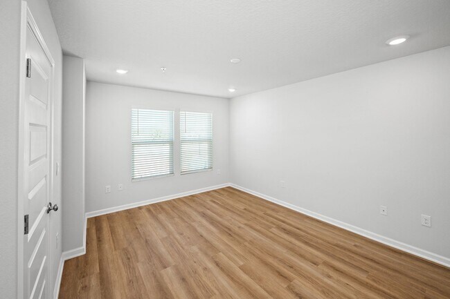 Building Photo - 4246 Lost Bay Dr