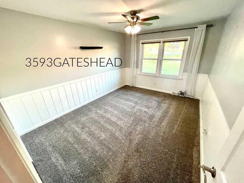 Bed 1 - 3593 Gateshead St NE
