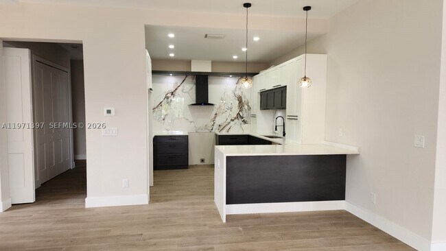 Building Photo - 47 Brig Cir E