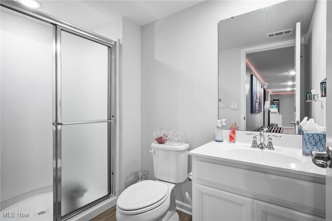 Building Photo - 9256 Preserve Way