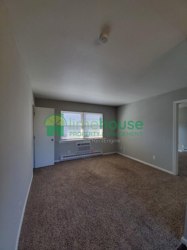 Building Photo - 2642 E Ocean View Ave