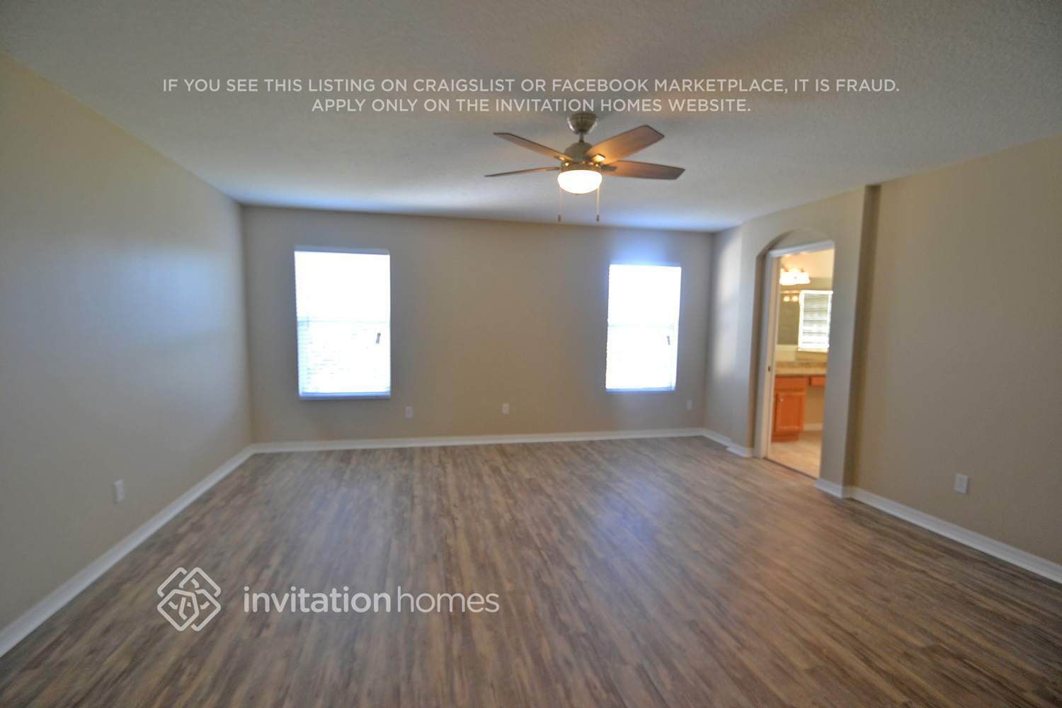 Building Photo - 4945 River Gem Ave