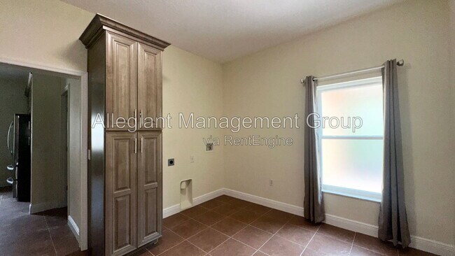 Building Photo - 1287 Glendora Rd N