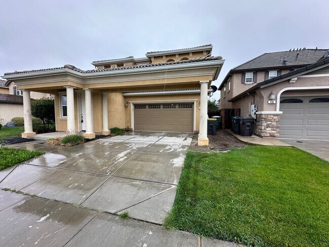 Primary Photo - Beautiful 4 Bedroom, 2.5 Bath Lathrop Home