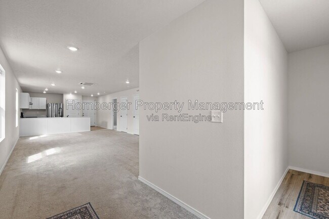 Building Photo - 4462 Vel Vw Ct