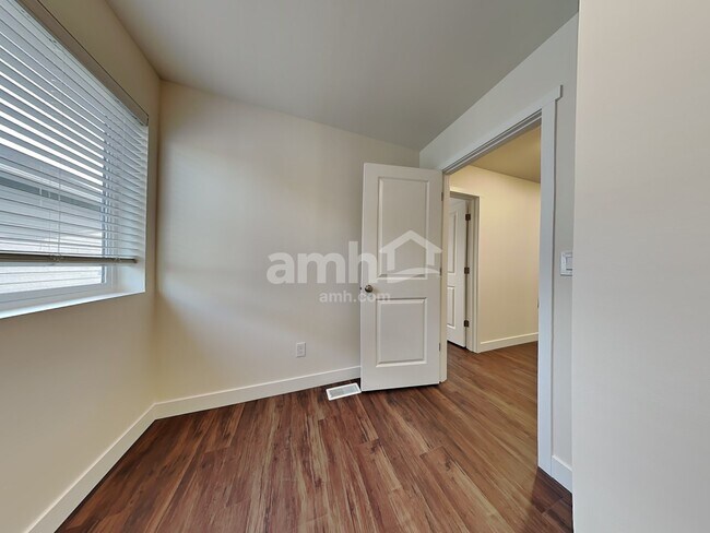 Building Photo - 7923 Verona Loop