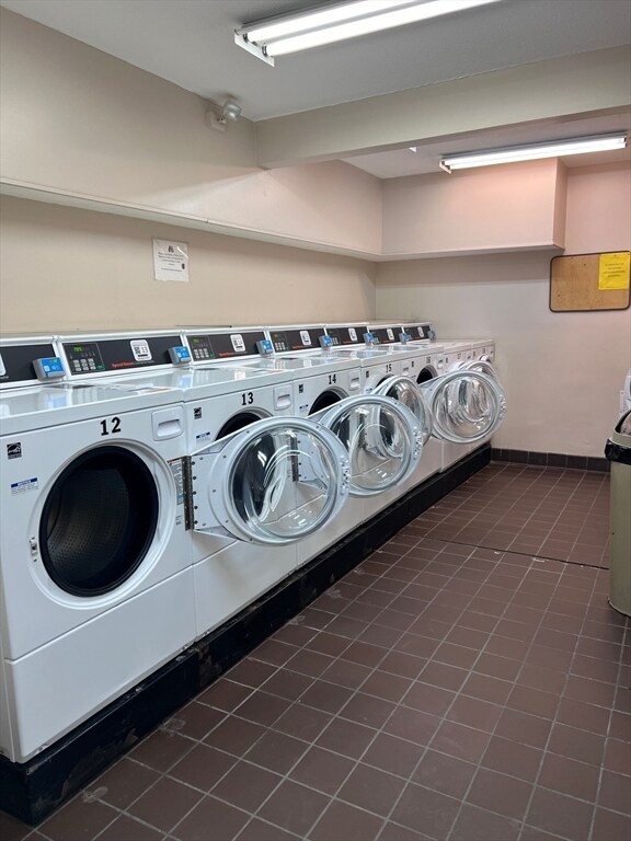 Building Photo - 32 Shrewsbury Green Dr