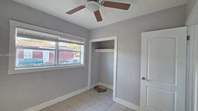 Building Photo - 1430 NW 7th St