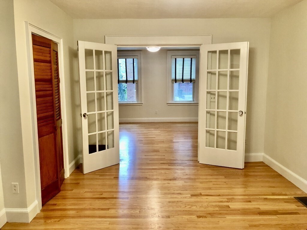 Building Photo - 7 Auburn St