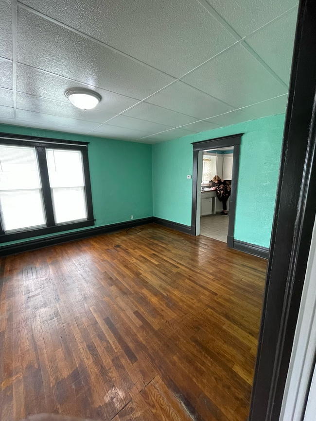 Building Photo - Cute 3BR Wellington bungalow