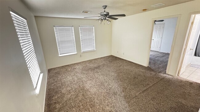 Building Photo - 5018 Woodland Meadows Ln