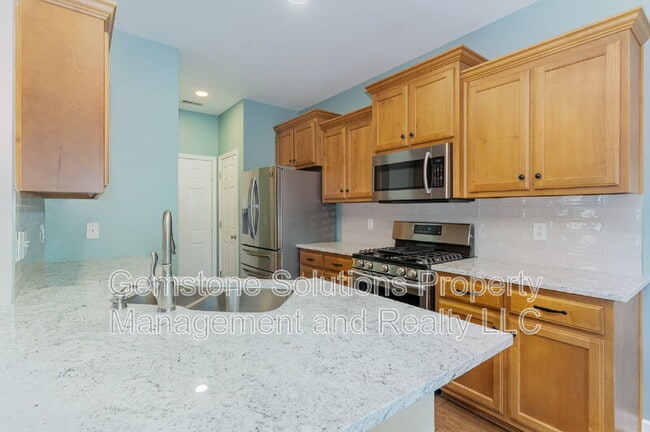 Building Photo - 1046 Aenon Cir