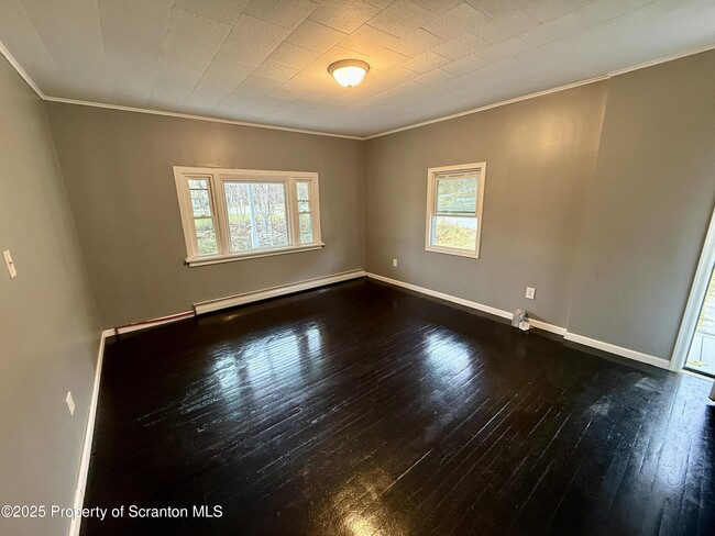 Building Photo - 112 Mowry Rd