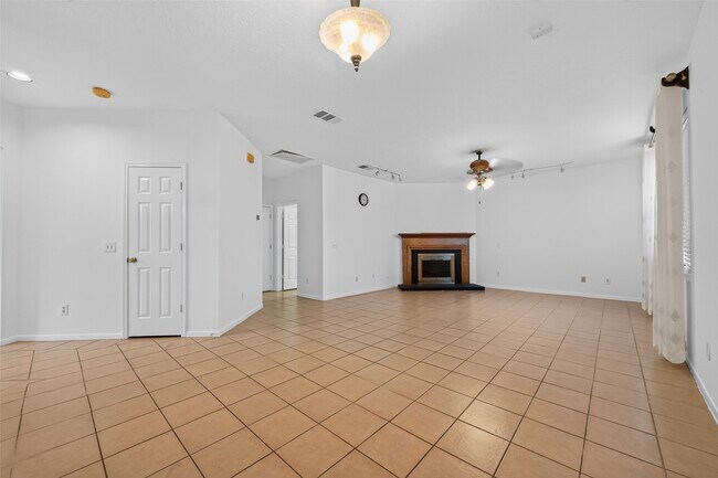 Building Photo - 12214 Doe Meadow Dr