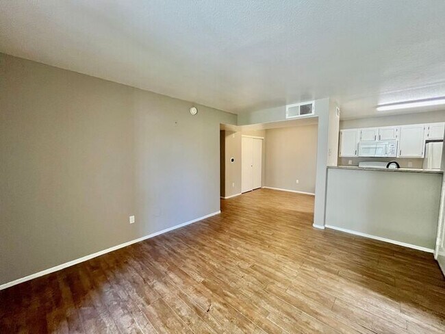 Building Photo - First-Floor Condo with Detached Garage in Gated Ranch Viejo