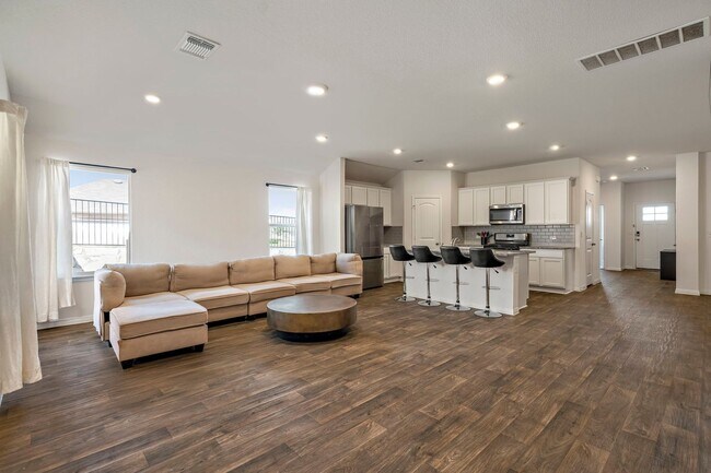 Building Photo - 19601 Abigail Fillmore Rd