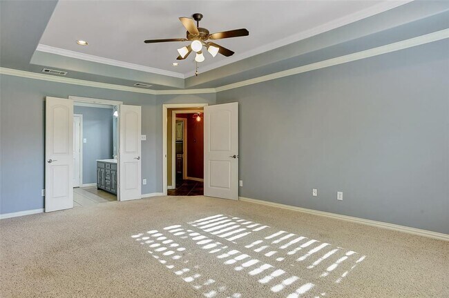 Building Photo - 3815 Sumner Ct