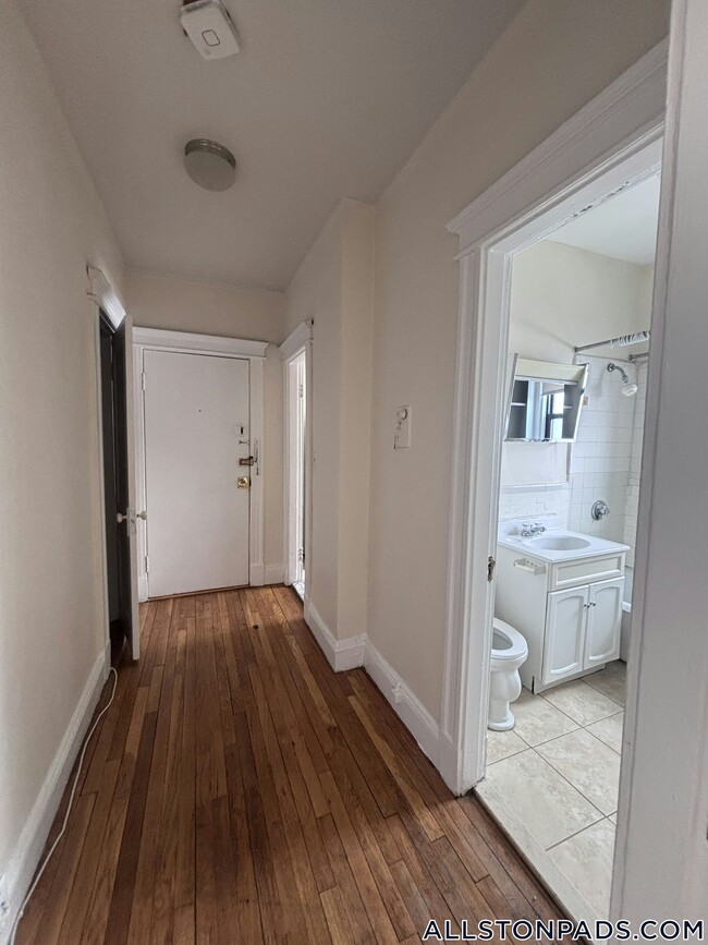 Building Photo - 1144 Commonwealth Ave