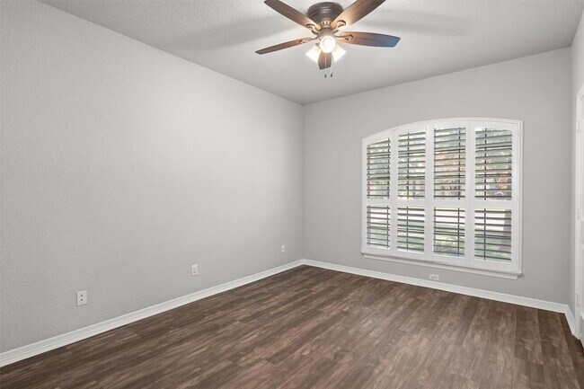 Building Photo - 2900 Brandy Ln