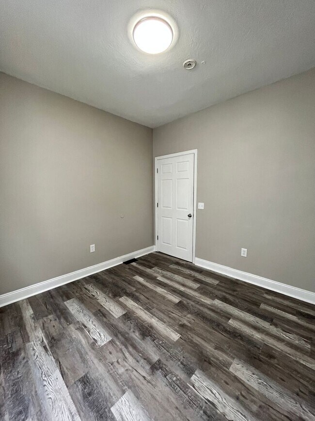 Building Photo - 1214 Gilsey Ave