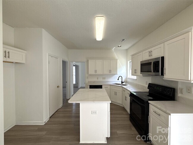 Building Photo - 10218 Ridgewell Ct