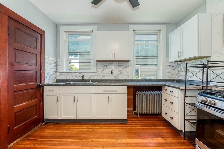 Building Photo - 21 Walter St