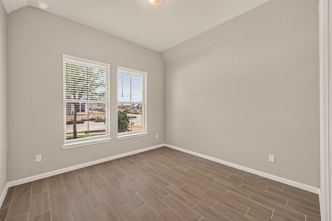 Building Photo - 27003 Estella Mdw Ln