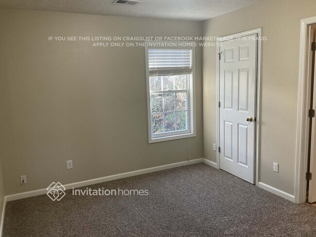 Building Photo - 4327 Chesapeake Trace