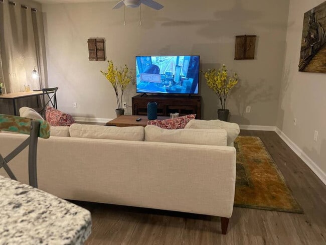 Building Photo - 3245 Clover Rd