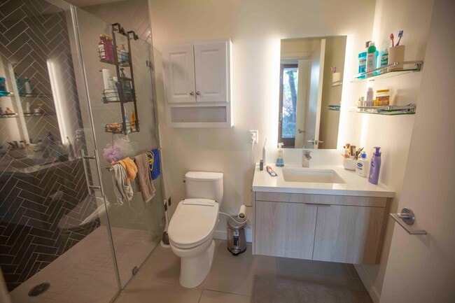 Building Photo - 2022 New Built Luxurious 2BR2BA Potrero Hi...