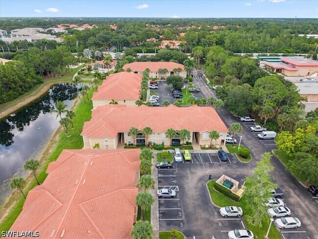Building Photo - 8235 Ibis Club Dr